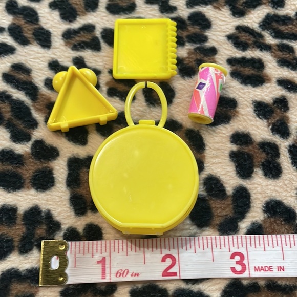 BARBIE Doll 💕 Accessories Lot Vintage 90s Neon Yellow Purse Mini 1990's Toys - Picture 4 of 17